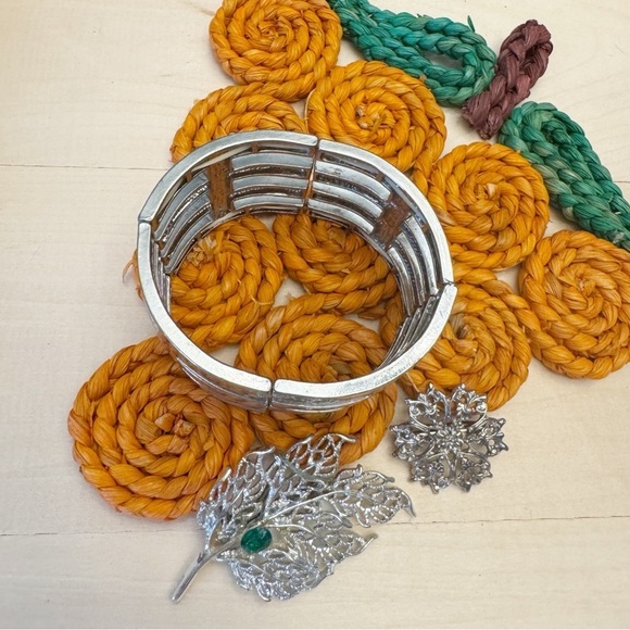 3 Piece Silver Tone Jewelry Bundle Vintage - Picture 4 of 13